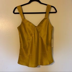 Capulat Camisole top in soft, gently silk. V-neck
